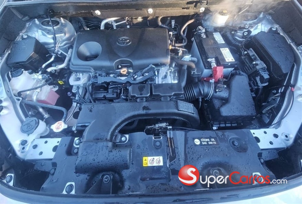 2020 Toyota RAV4 XLE Premium — foto 6 / 11