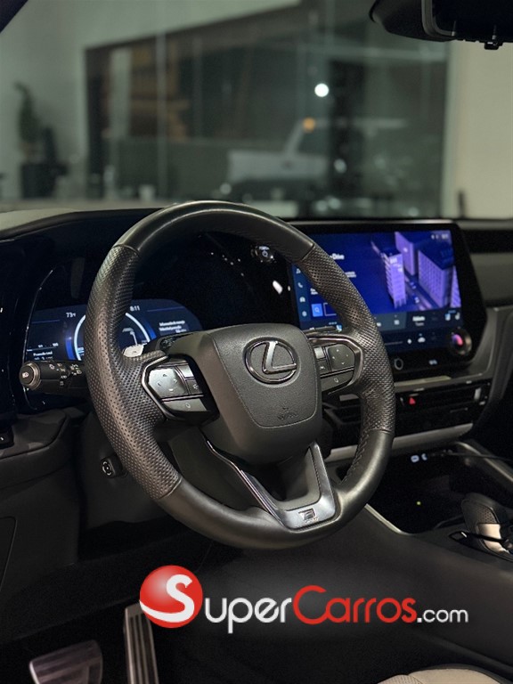 2024 Lexus TX 500h F SPORT Performance Premium — foto 8 / 12