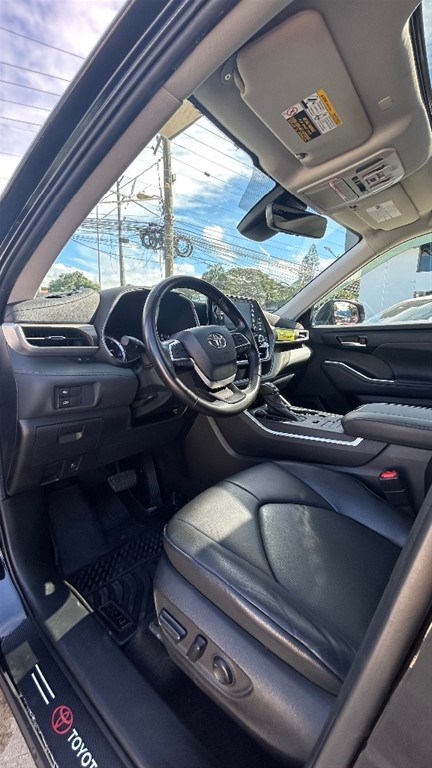 2022 Toyota Highlander XLE — foto 4 / 10