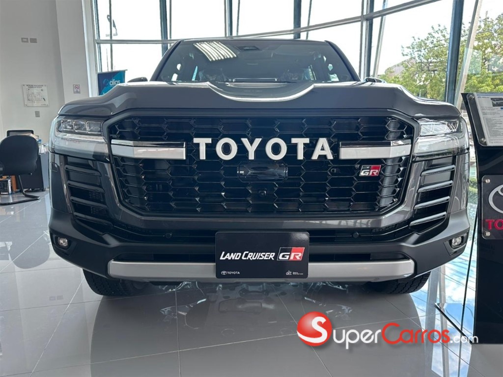 2027 Toyota Land Cruiser GR SPORT — foto 5 / 7