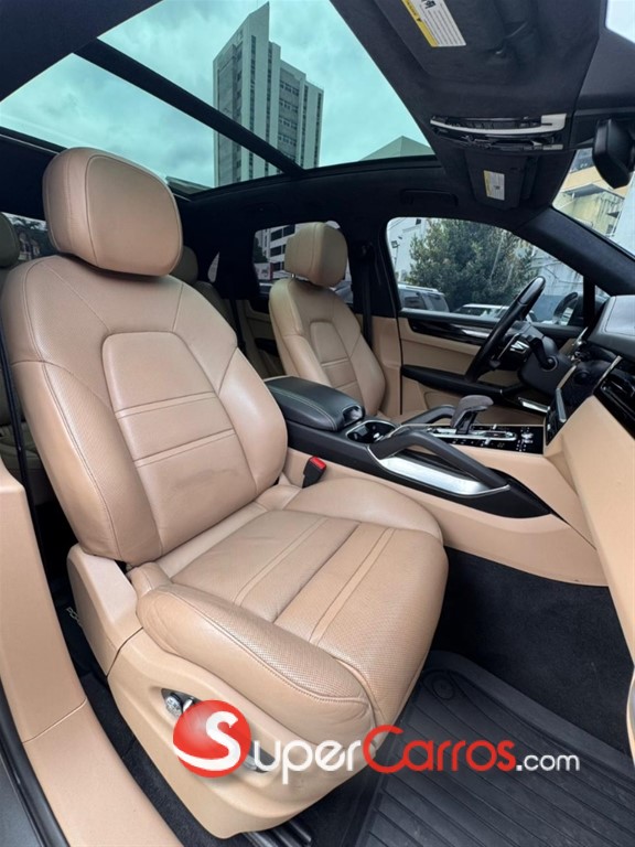 2019 Porsche Cayenne Turbo — foto 6 / 12