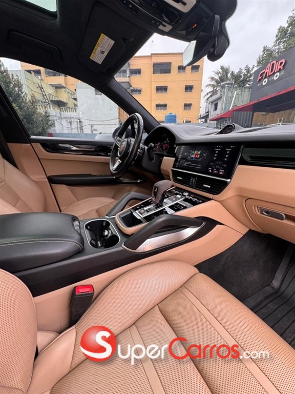 2019 Porsche Cayenne Turbo — foto 9 / 12