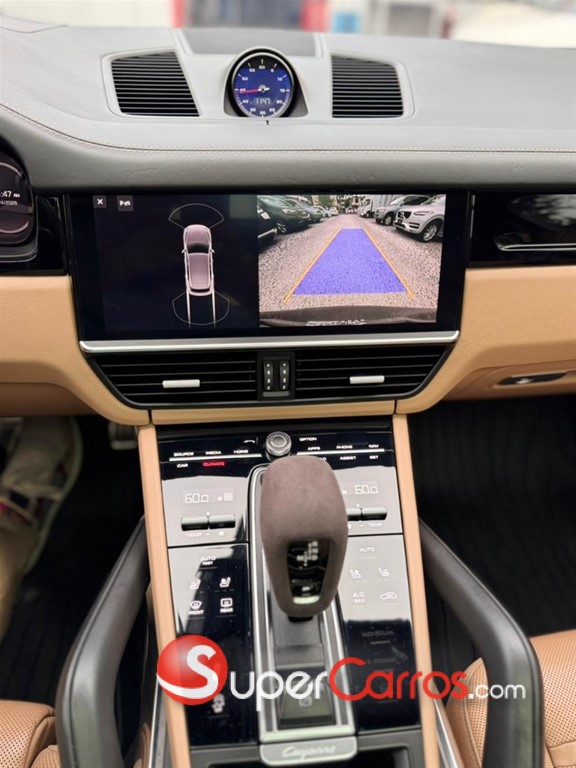 2019 Porsche Cayenne Turbo — foto 10 / 12