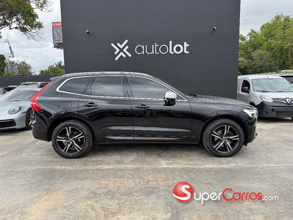 2018 Volvo XC60 R Design — foto 2 / 10