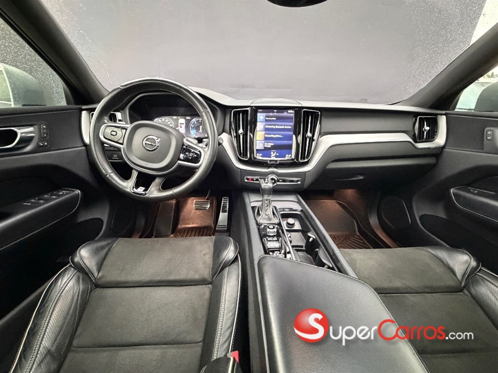 2018 Volvo XC60 R Design — foto 5 / 10