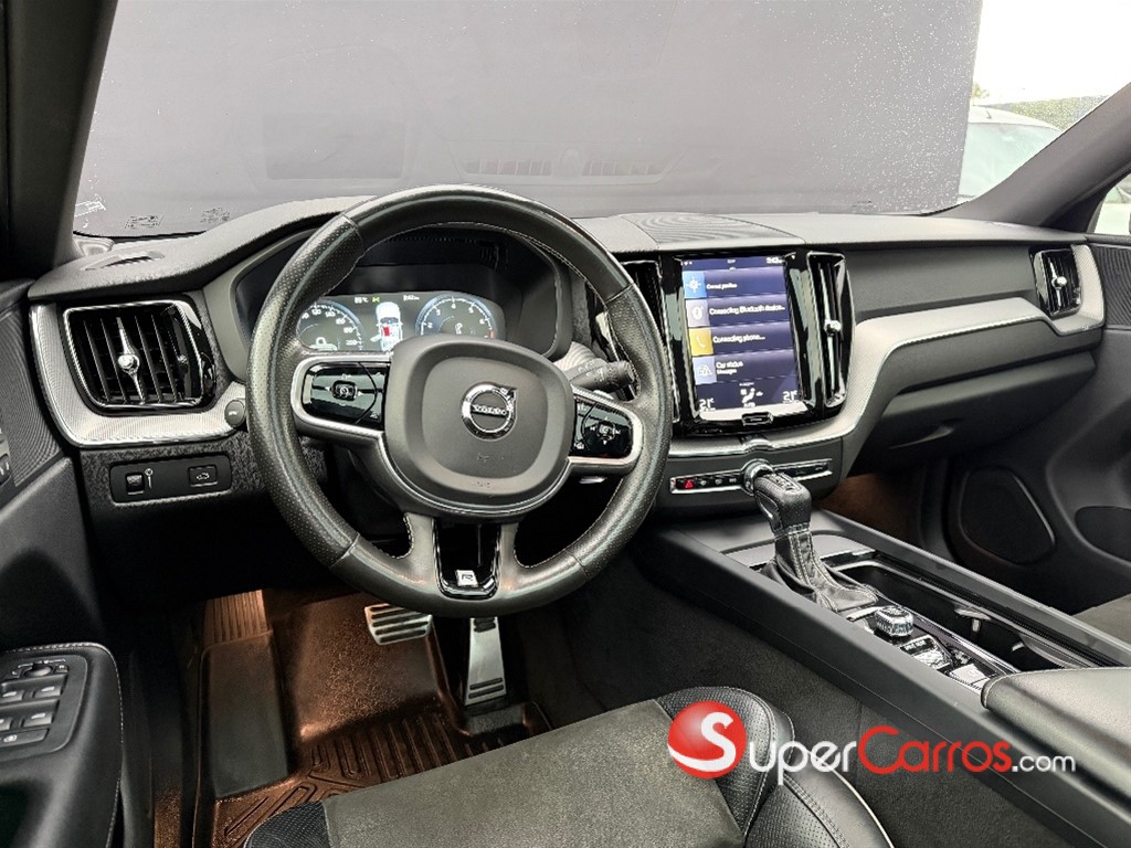2018 Volvo XC60 R Design — foto 6 / 10