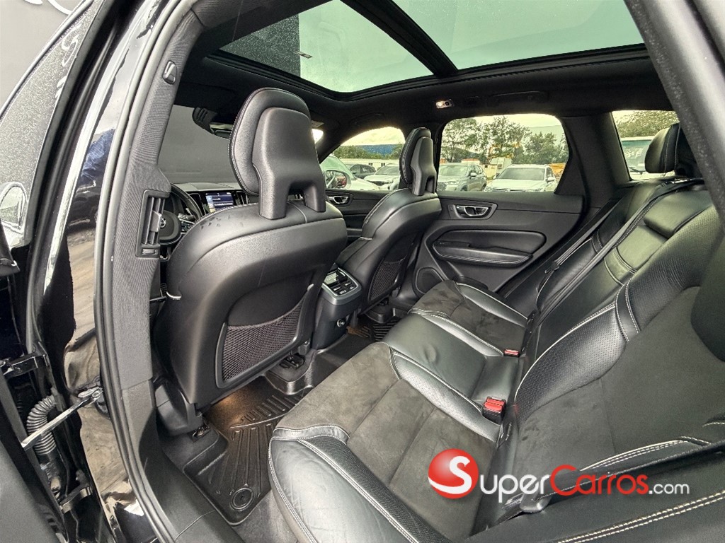 2018 Volvo XC60 R Design — foto 7 / 10