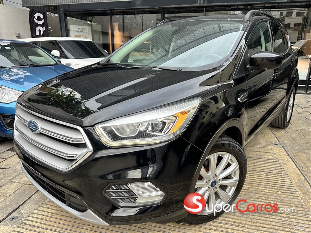 2019 Ford Escape SEL Ecoboost — foto 2 / 12