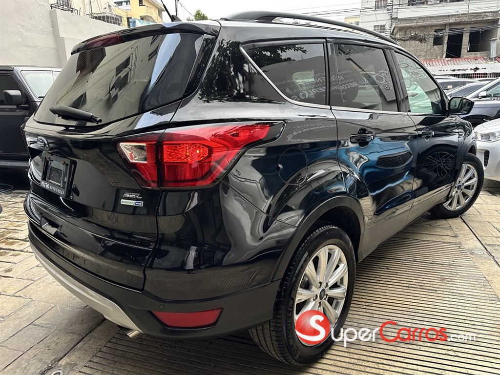 2019 Ford Escape SEL Ecoboost — foto 5 / 12