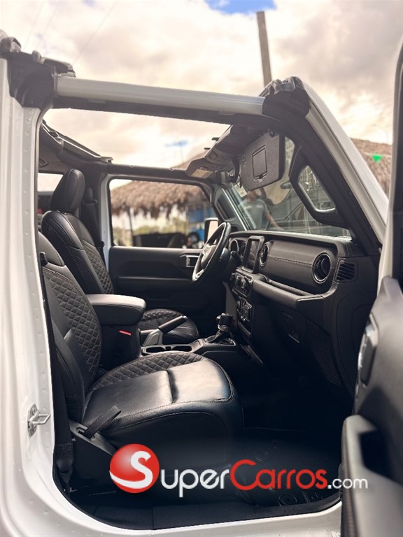 2022 Jeep Wrangler Unlimited Sahara — foto 7 / 12