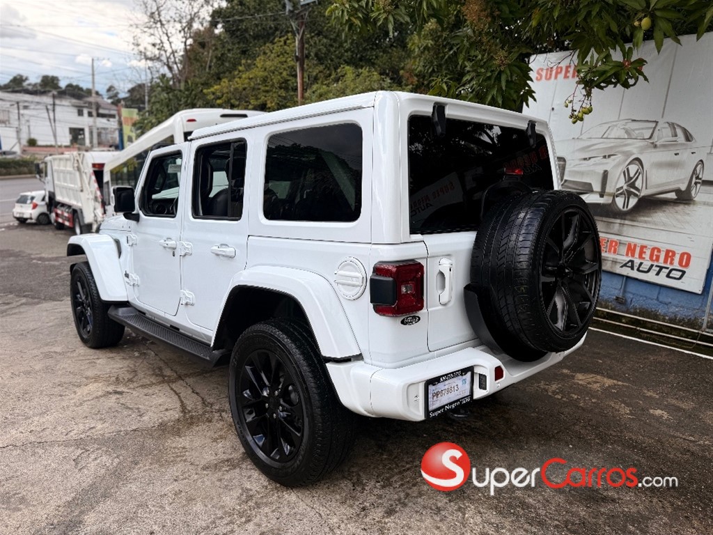 2022 Jeep Wrangler Unlimited Sahara — foto 8 / 12