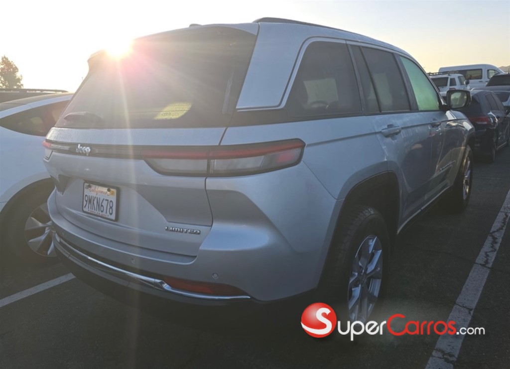 2022 Jeep Grand Cherokee Limited — foto 5 / 11