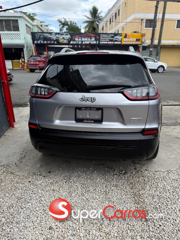 2019 Jeep Cherokee Latitude — foto 5 / 10