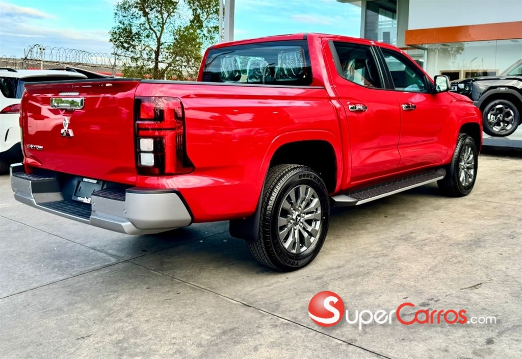 2025 Mitsubishi Motors L 200 — foto 7 / 11