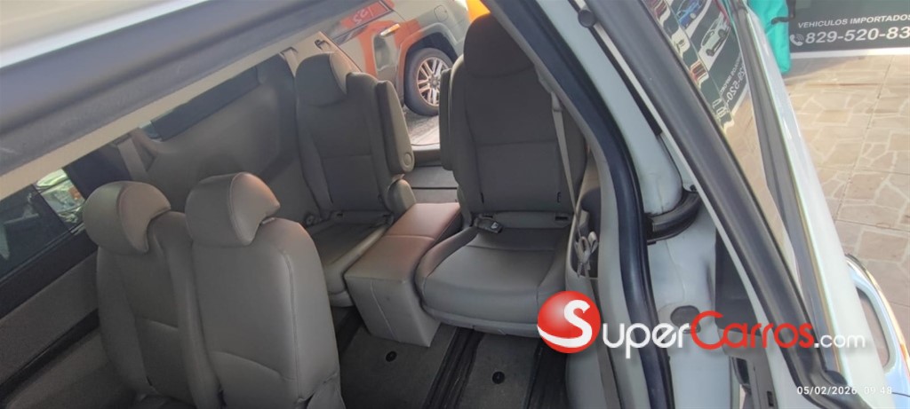 2020 Kia Carnival — foto 7 / 12