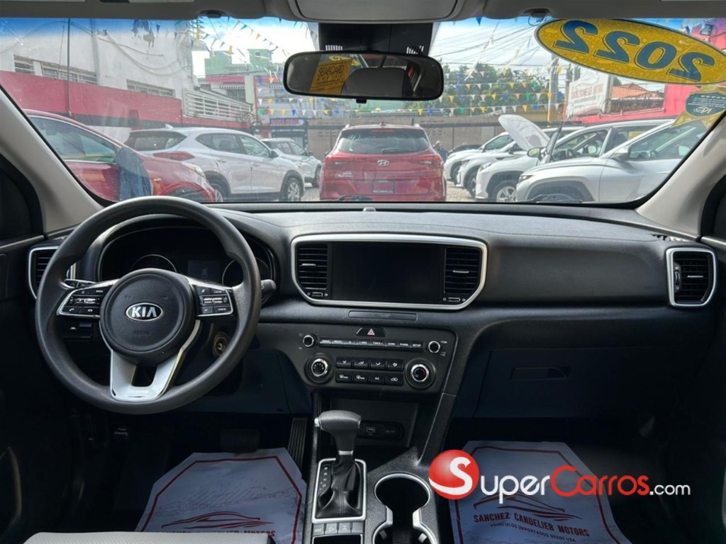 2022 Kia Sportage LX — foto 6 / 11