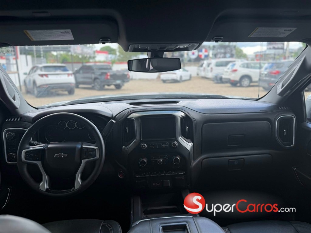 2020 Chevrolet Silverado RST — foto 8 / 11