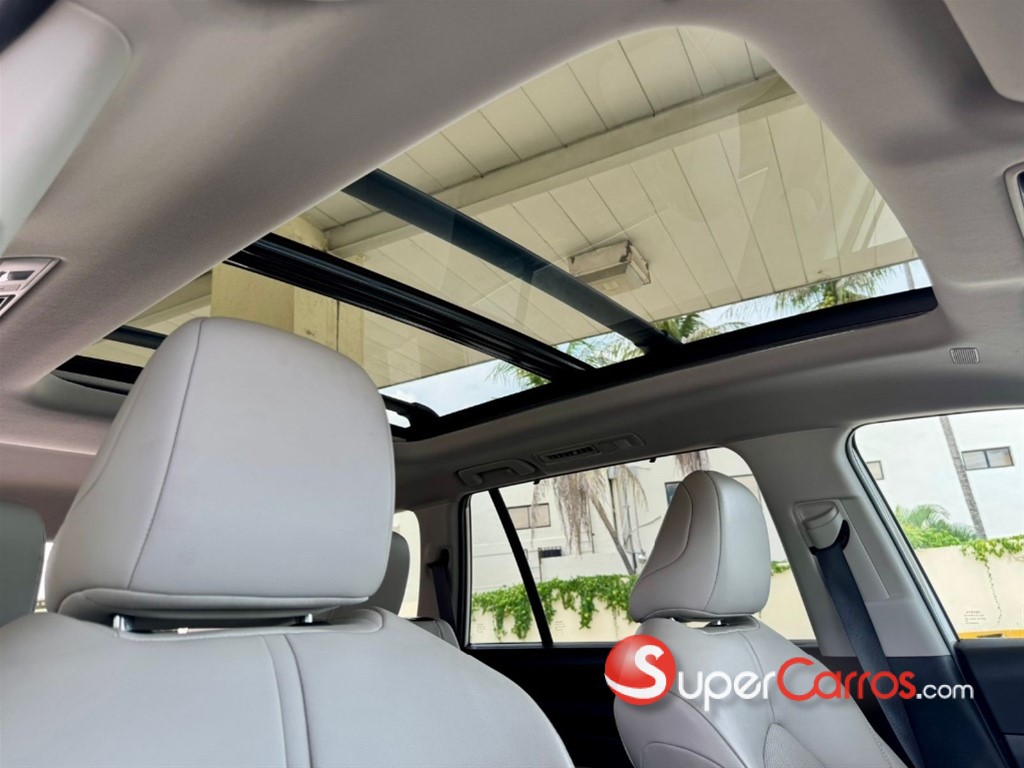 2024 Toyota Grand Highlander XLE — foto 8 / 12