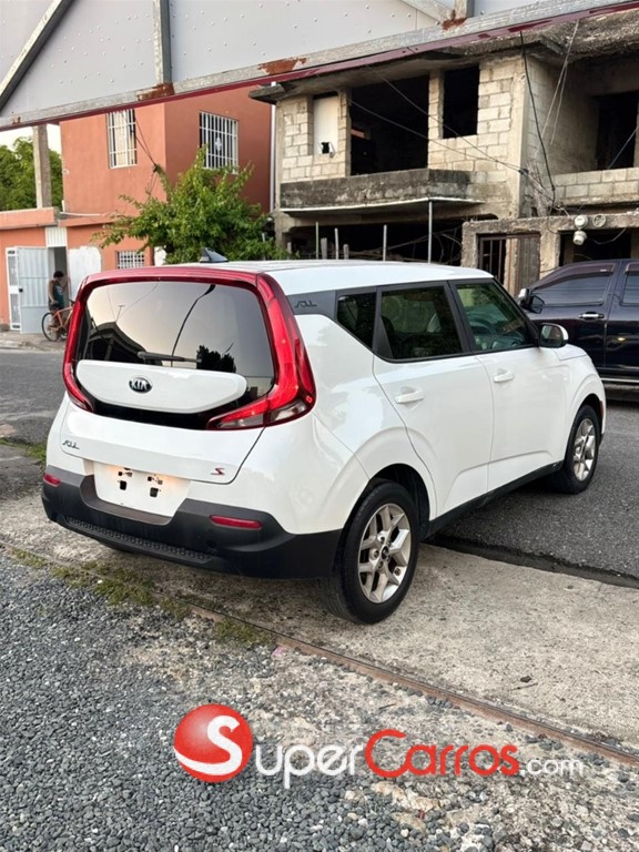 2020 Kia Soul S — foto 9 / 12