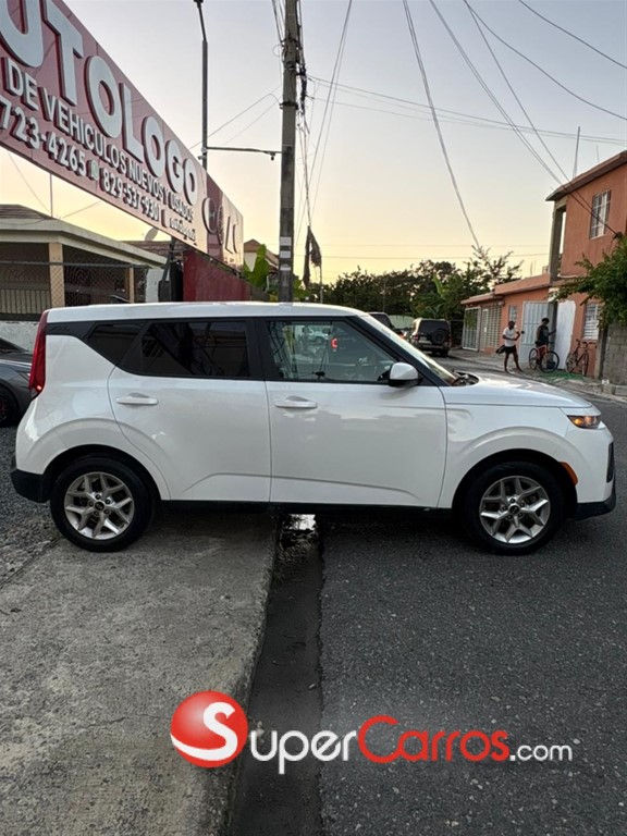 2020 Kia Soul S — foto 10 / 12