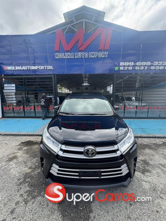 2019 Toyota Highlander LE — foto 7 / 12