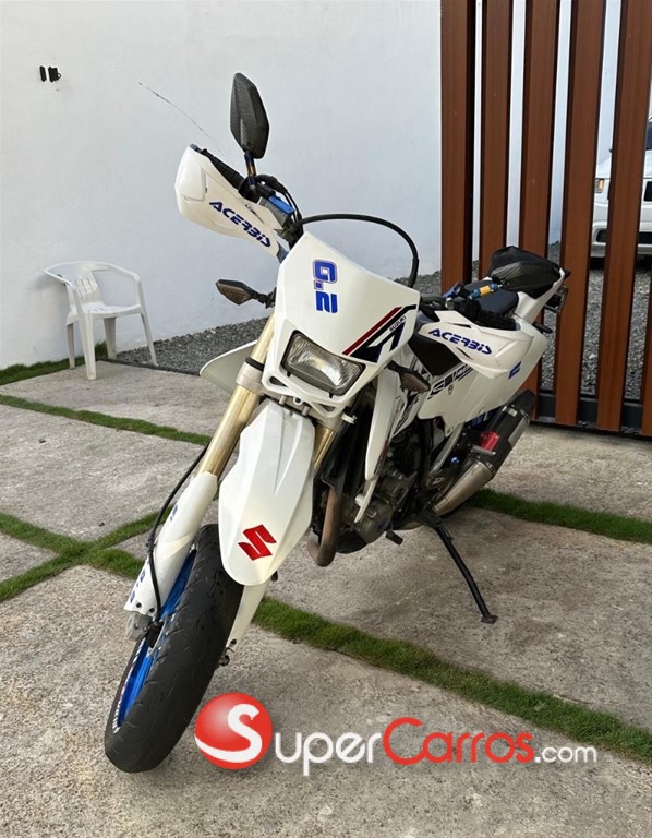 2017 Suzuki DRZ 400 SM — foto 2 / 6