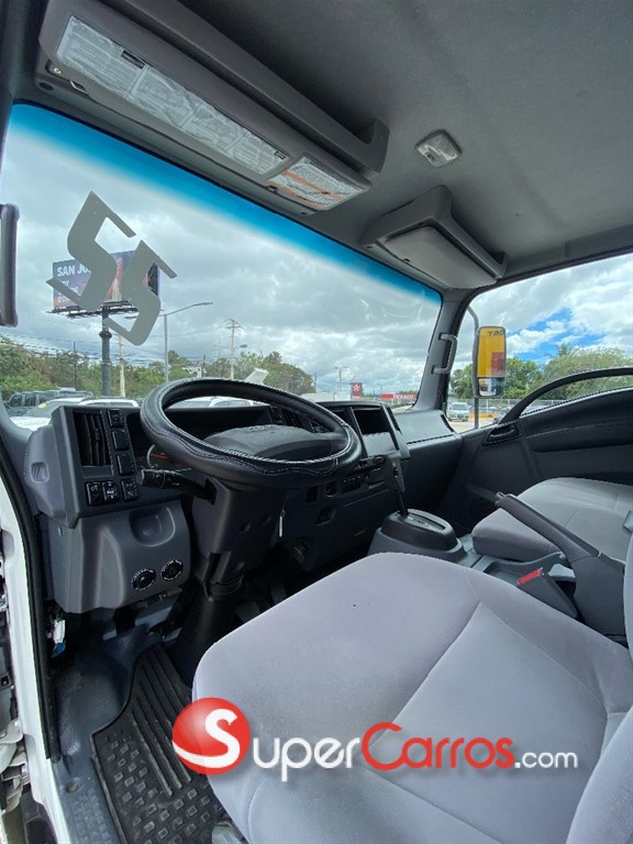 2022 Isuzu Camion Furgon — foto 2 / 9