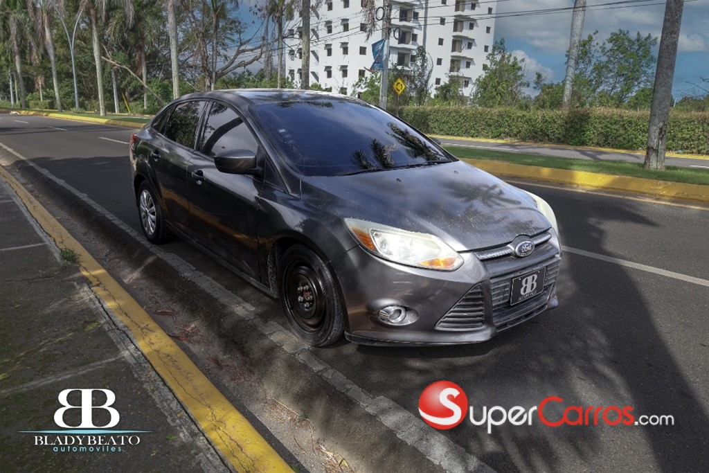 2012 Ford Focus SE — foto 3 / 11