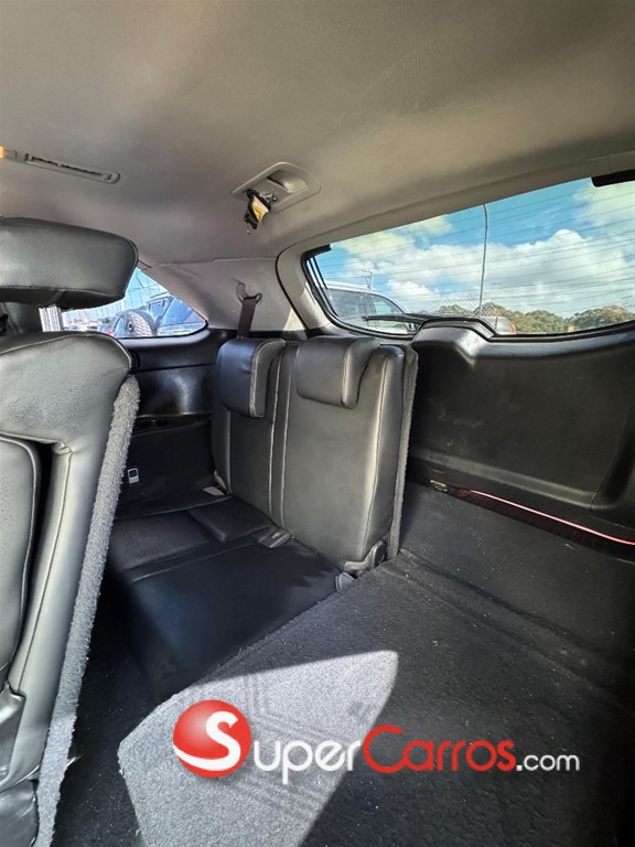 2016 Toyota Highlander LE — foto 10 / 11