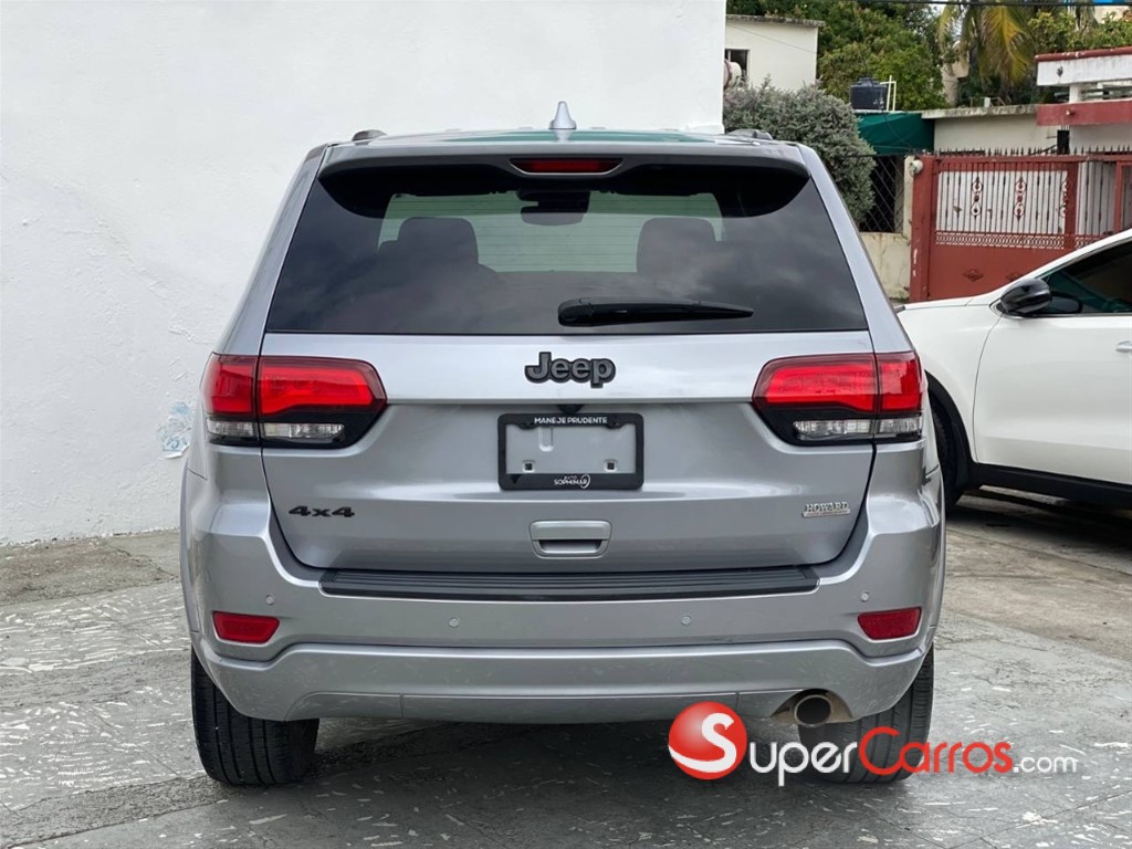 2021 Jeep Cherokee Latitude — foto 8 / 12