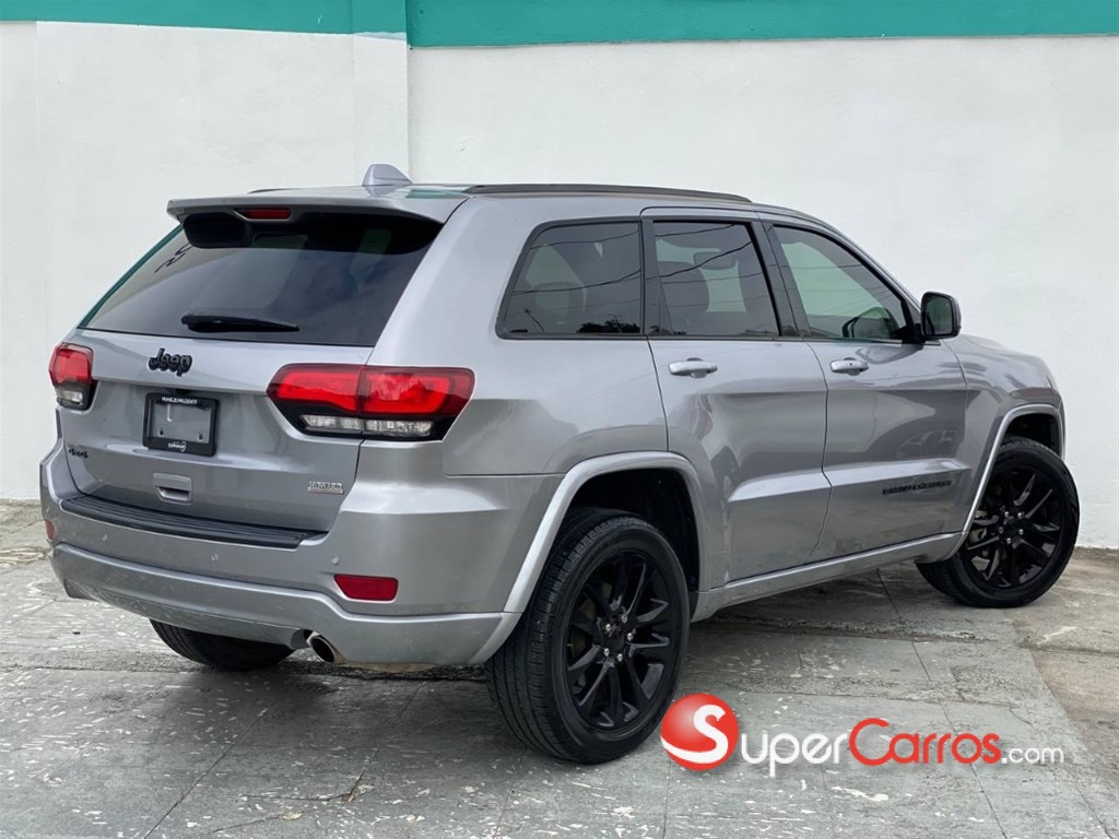 2021 Jeep Cherokee Latitude — foto 9 / 12