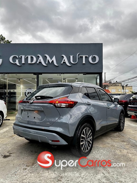 2021 Nissan Kicks SV — foto 5 / 10