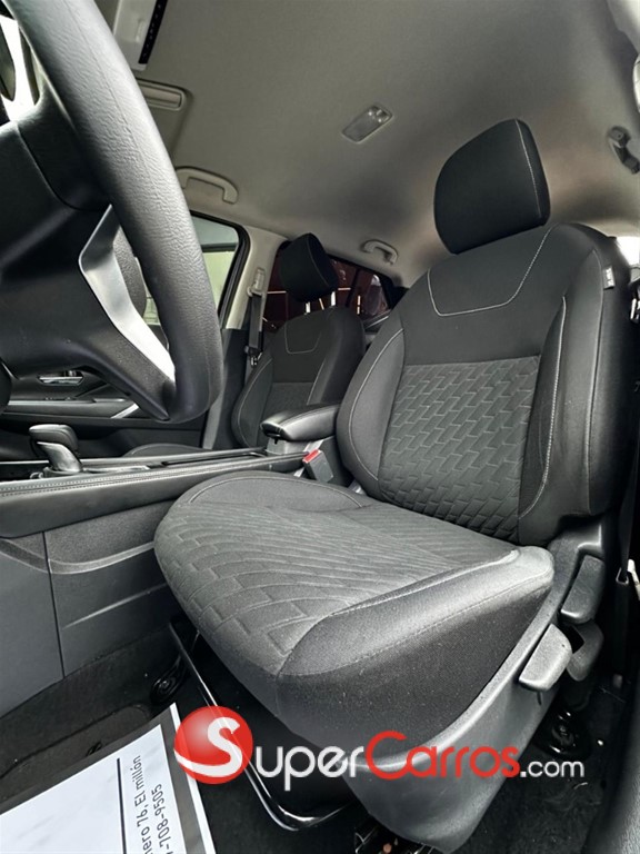 2021 Nissan Kicks SV — foto 7 / 10