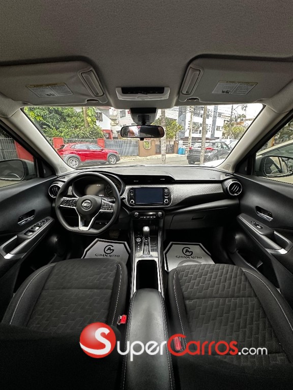 2021 Nissan Kicks SV — foto 8 / 10