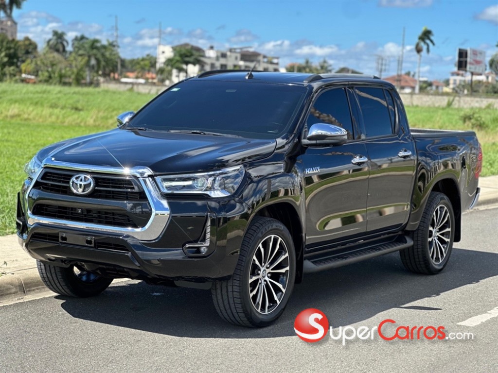 2024 Toyota Hilux SRV — foto 2 / 10