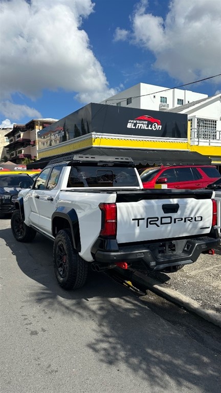 2025 Toyota Tacoma TRD PRO — foto 4 / 12
