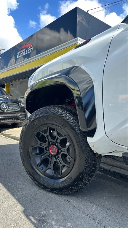 2025 Toyota Tacoma TRD PRO — foto 5 / 12
