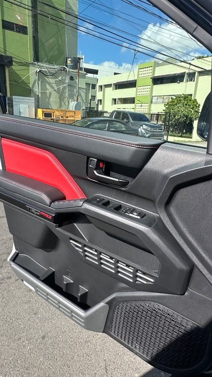 2025 Toyota Tacoma TRD PRO — foto 12 / 12