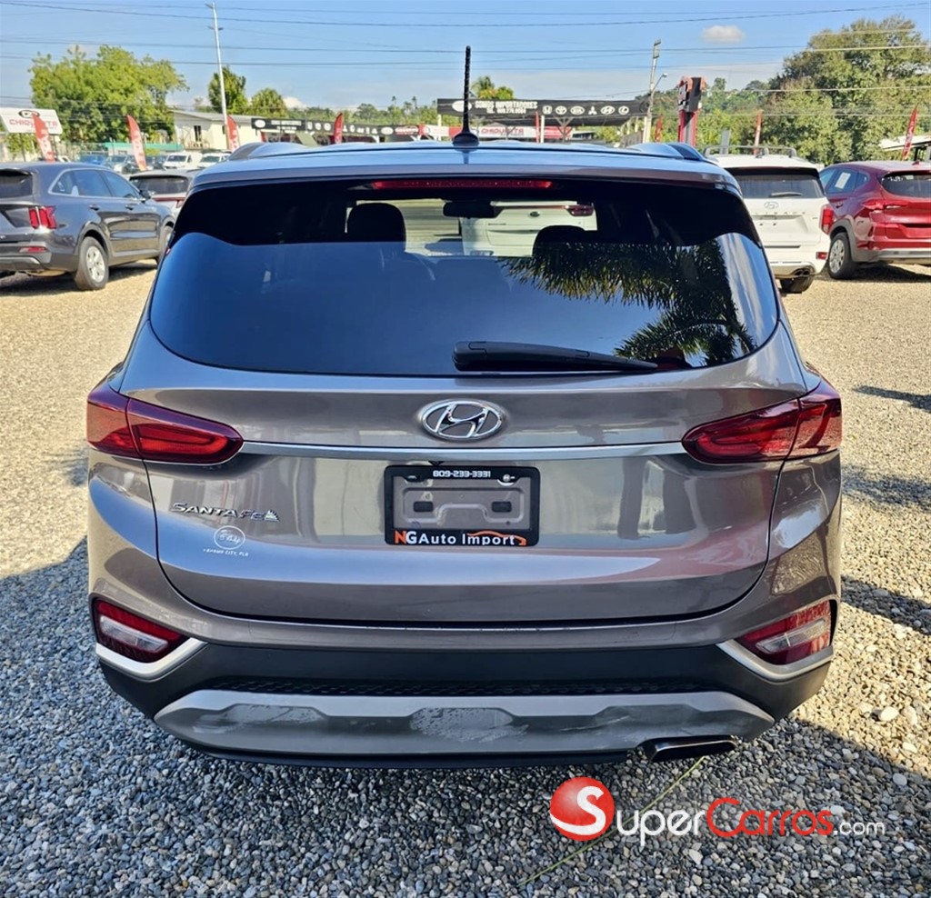 2019 Hyundai Santa Fe — foto 8 / 11