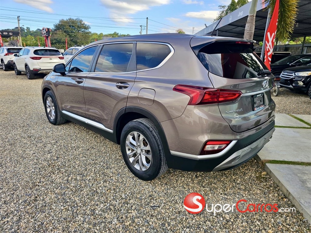 2019 Hyundai Santa Fe — foto 9 / 11
