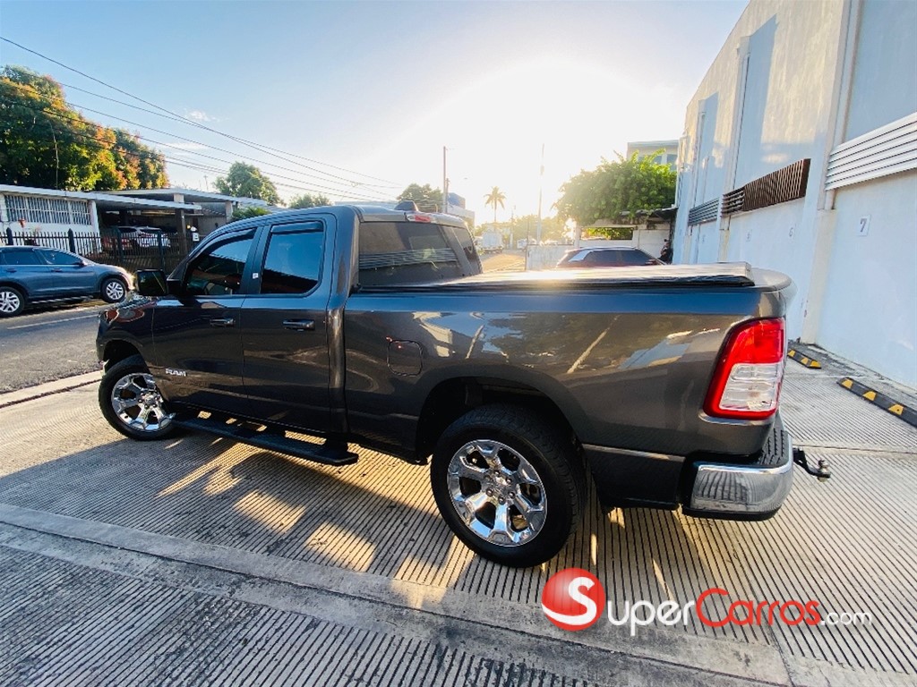 2021 Dodge Ram 1500 — foto 3 / 12