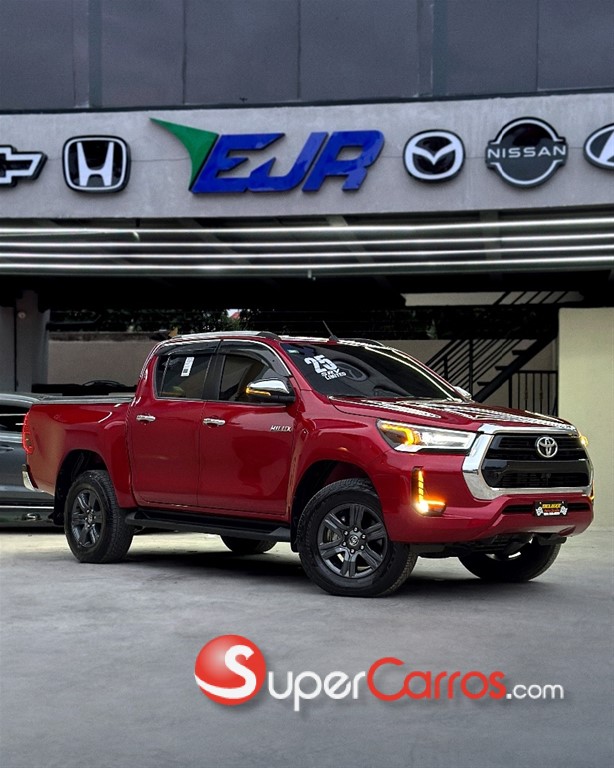 2025 Toyota Hilux SRV — foto 2 / 7