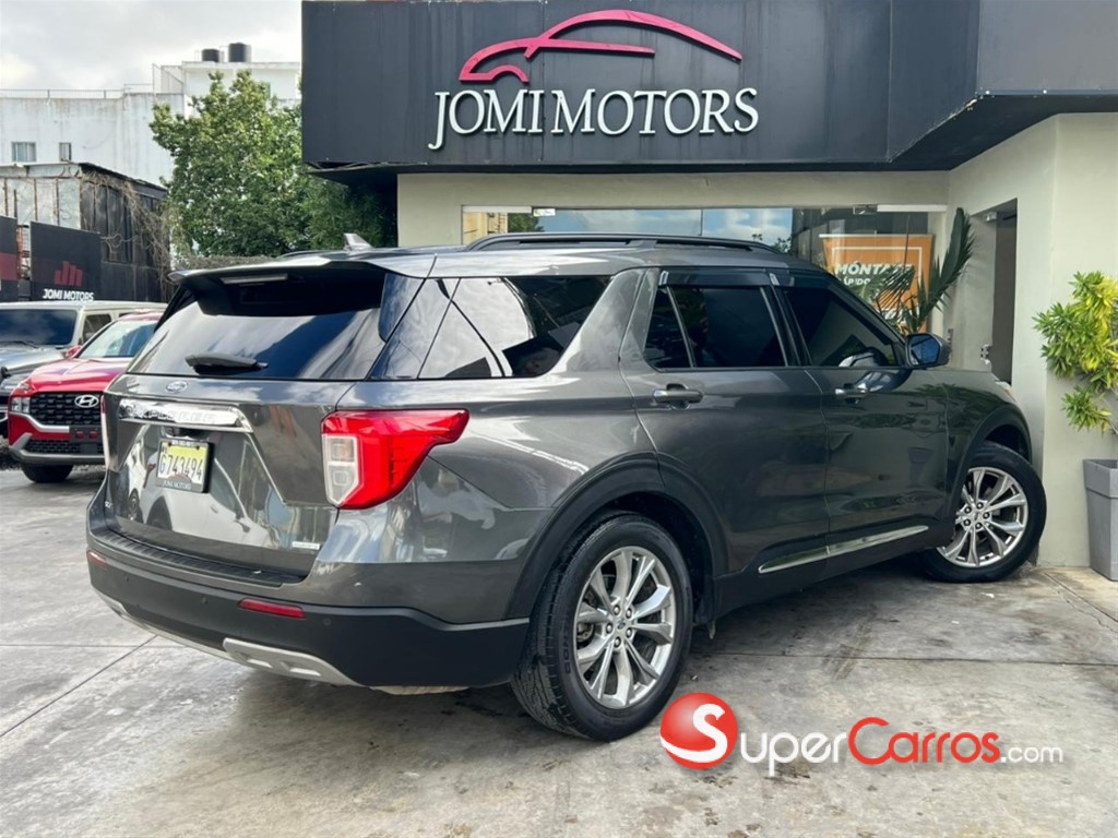 2020 Ford Explorer XLT — foto 6 / 9