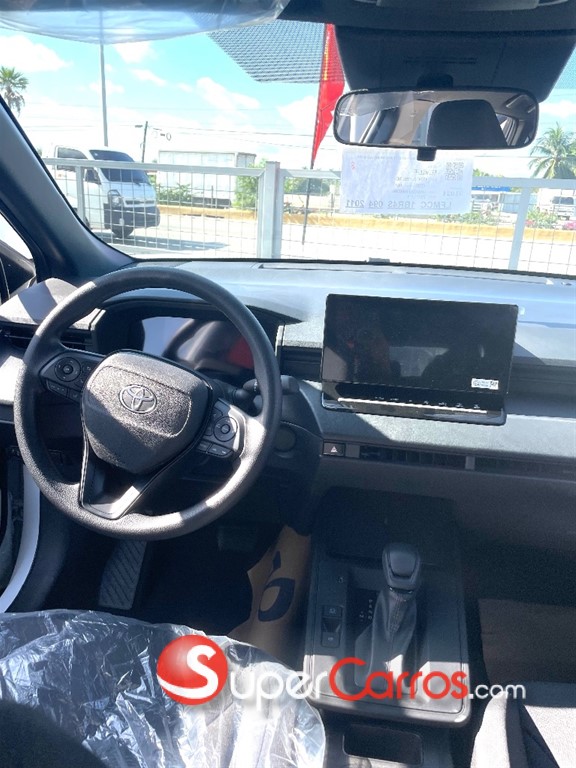 2026 Toyota Corolla Cross — foto 11 / 12