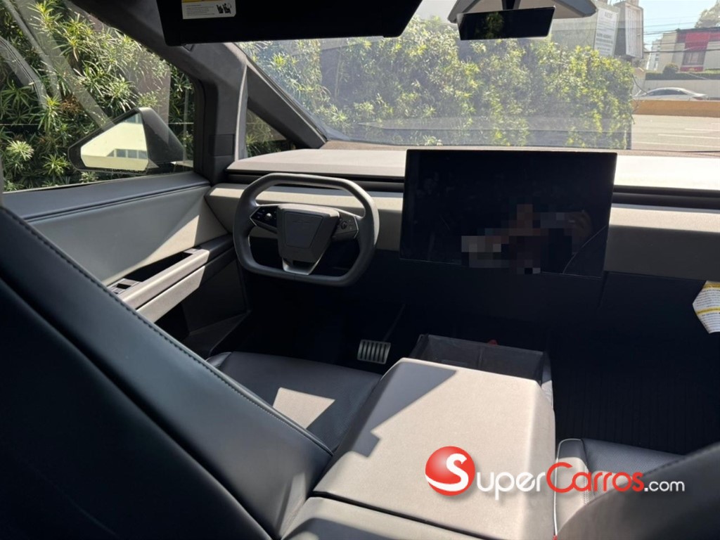 2025 Tesla CyberTruck — foto 9 / 11