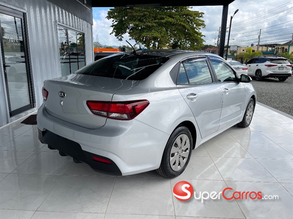 2020 Kia Rio LX — foto 3 / 10