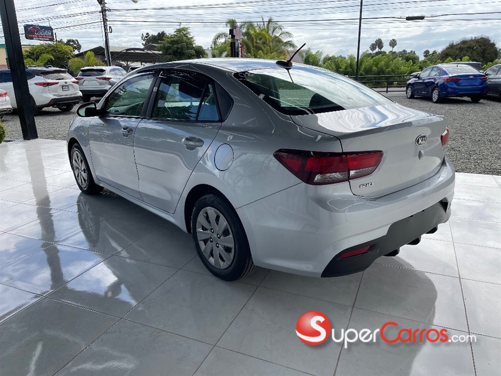 2020 Kia Rio LX — foto 7 / 10