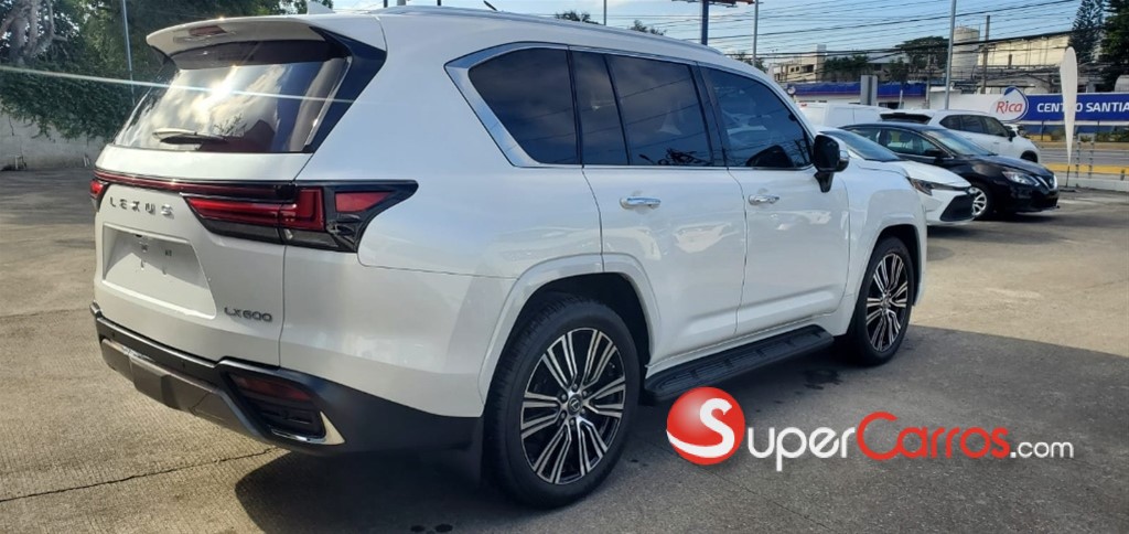 2022 Lexus LX 600 Luxury — foto 3 / 11