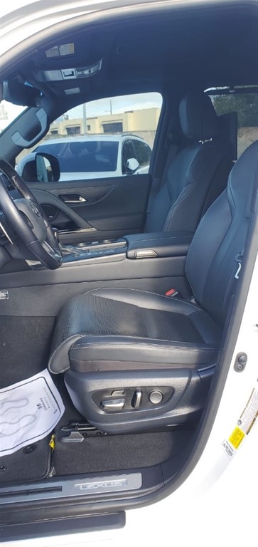 2022 Lexus LX 600 Luxury — foto 11 / 11