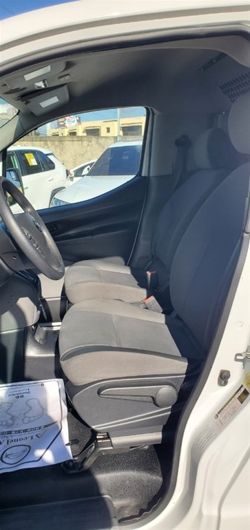 2021 Nissan NV 200 — foto 7 / 10